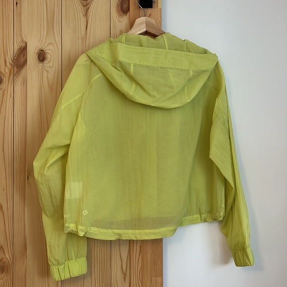 Lululemon Clear Intention Cropped Jacket NWT size 8 - Picture 6 of 7